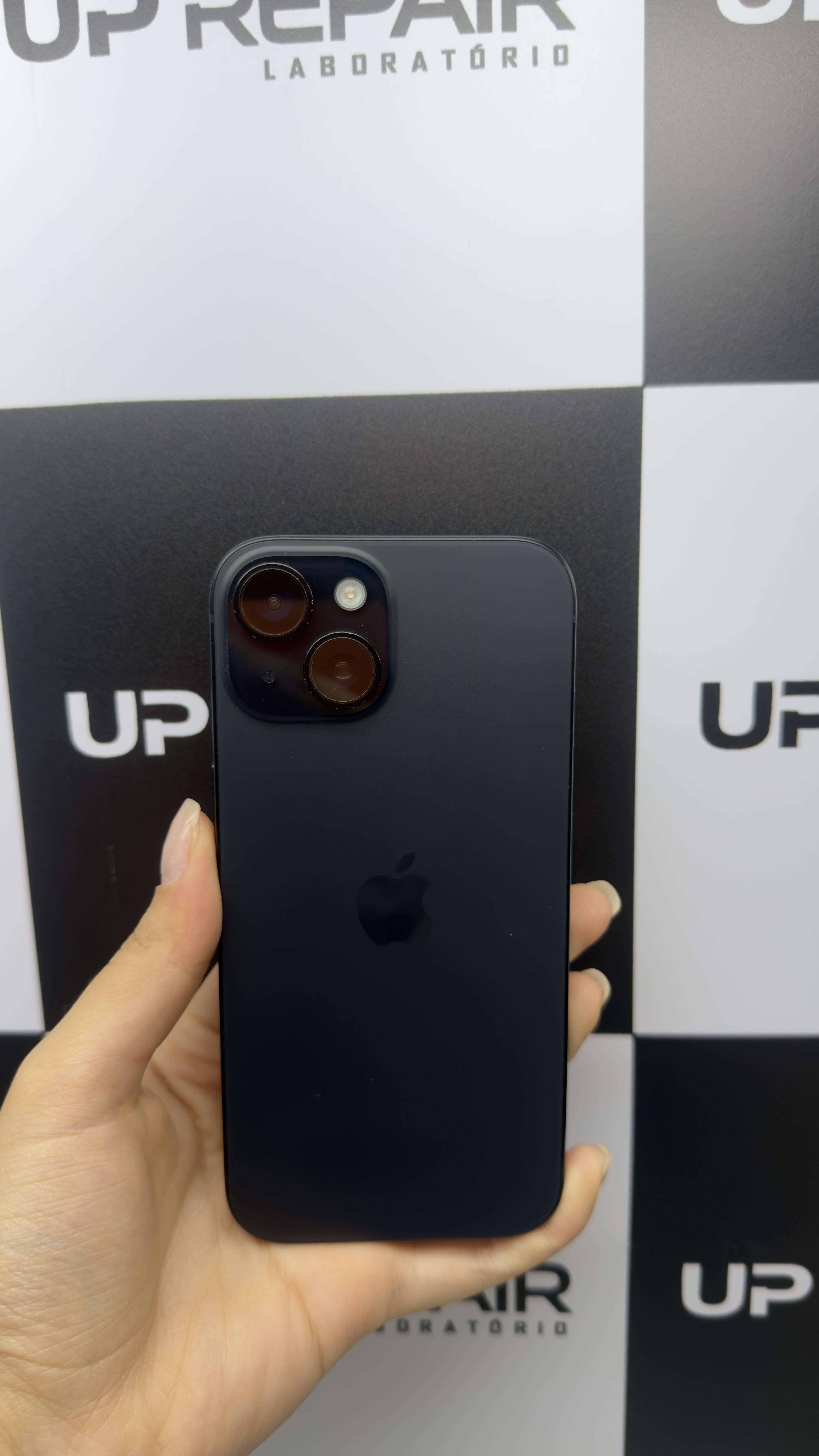15 128GB Preto